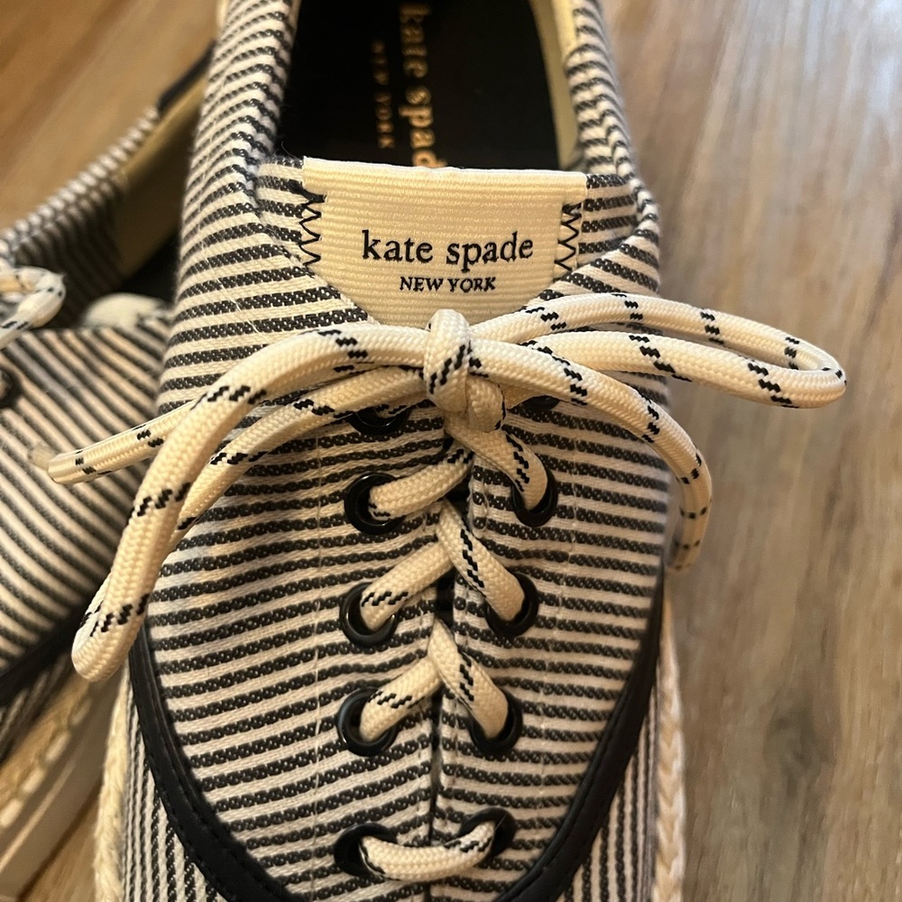 NWOT White/ Navy Stripe Kate Spade Lace-Up Sneaker - Picture 2 of 4